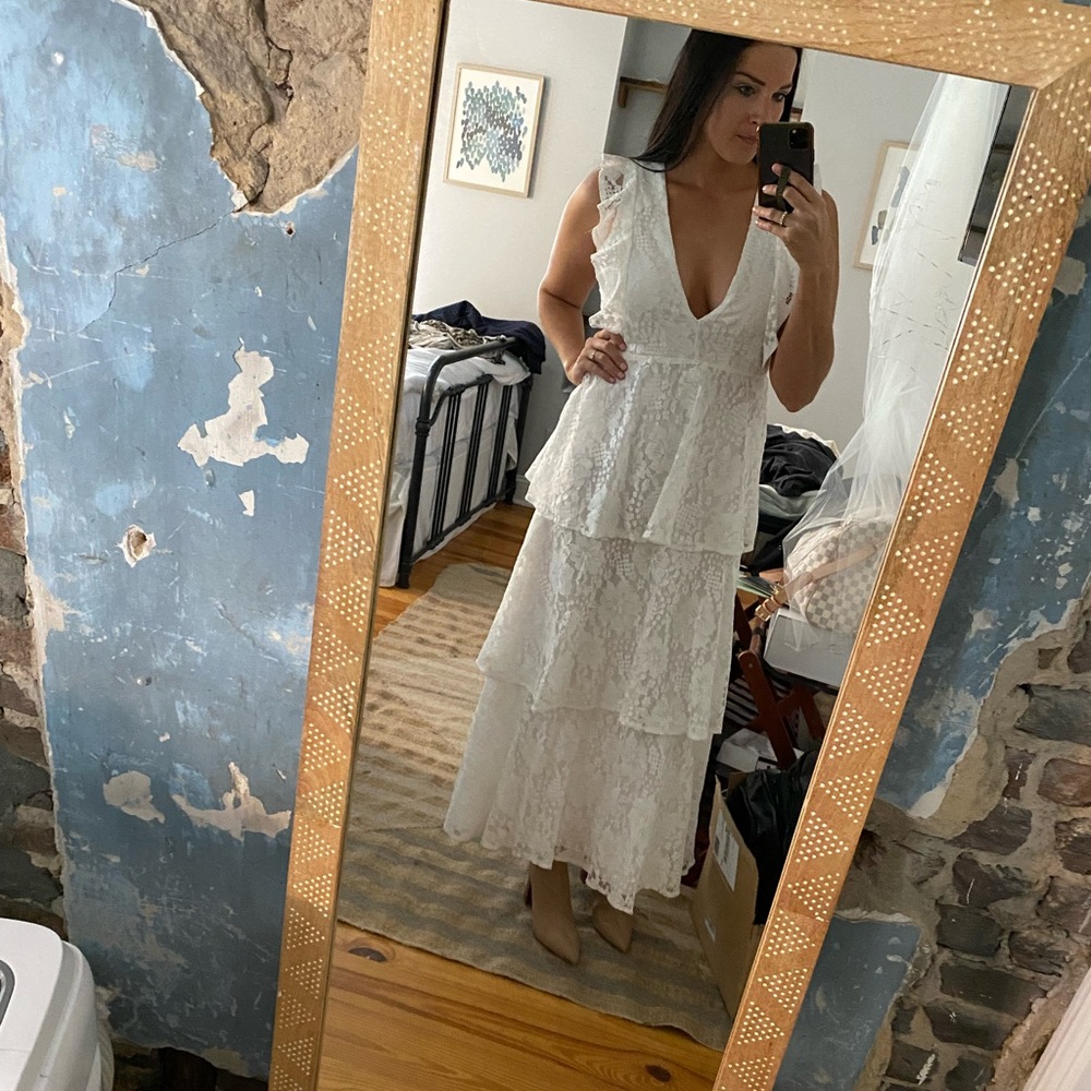 White Lace Deep V Lulus Dress Sz M - Picture 2 of 3
